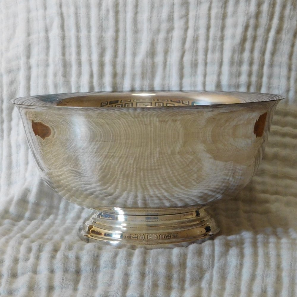 WM Rogers Paul Revere Reproduction Silver 9in bowl